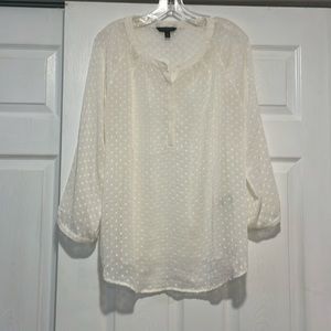 ✨BANANA REPUBLIC Cream Sheer Dotted Blouse size medium